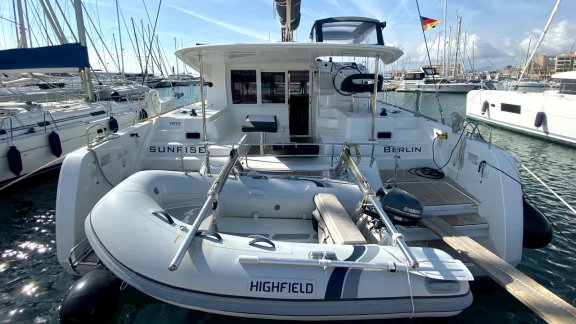 Image of Sunrise yacht #10