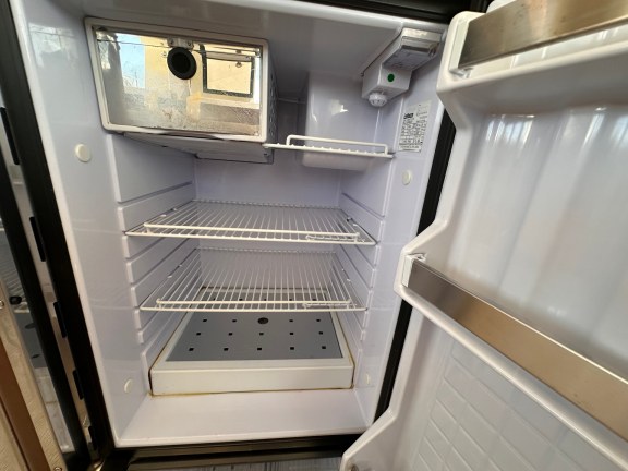 Image of Sunrise yacht #18