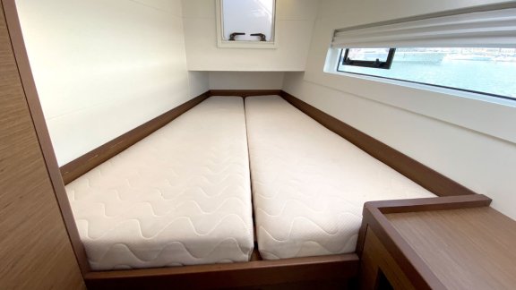 Image of Sunrise yacht #24