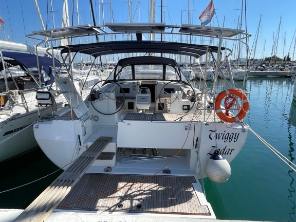 Image of Twiggy yacht #5