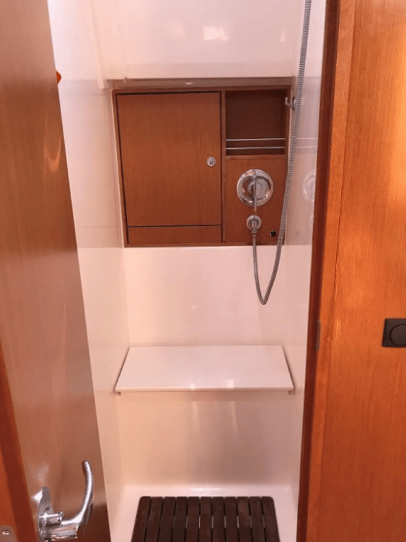 Image of Juniper yacht #13