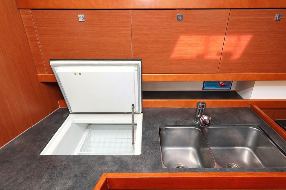 Image of Zephyra yacht #42