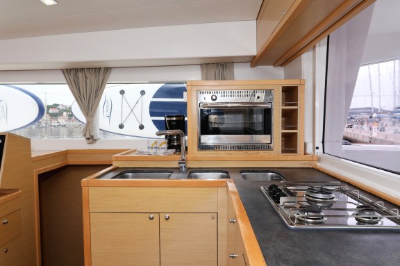 Image of Ladies First yacht #14