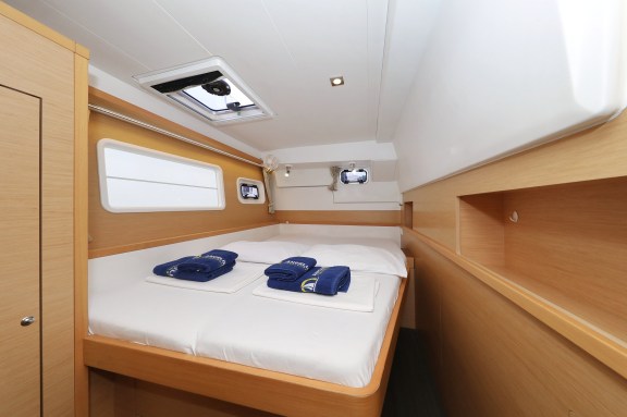 Image of Ladies First yacht #17