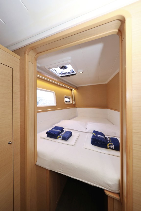 Image of Ladies First yacht #24