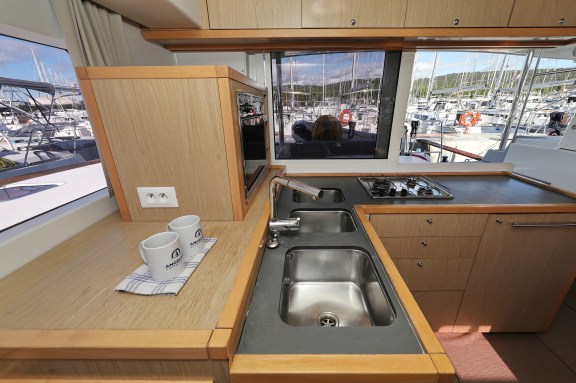 Image of Maja V yacht #20