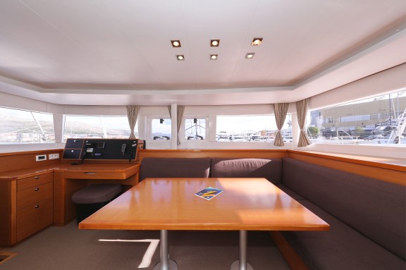 Image of Dorka V yacht #12