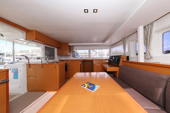 Image of Dorka V yacht #14