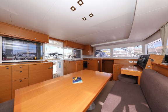 Image of Dorka V yacht #15