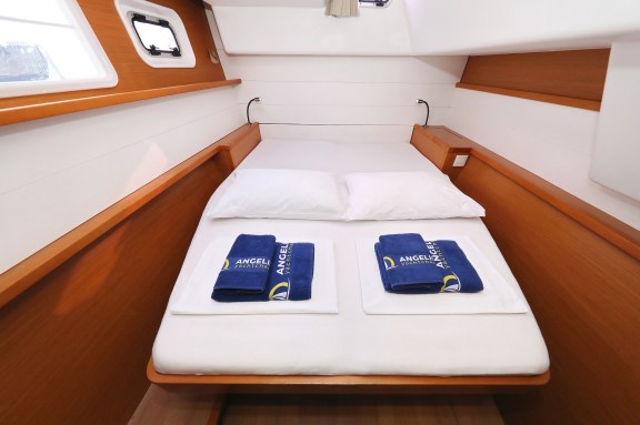 Image of Dorka V yacht #24