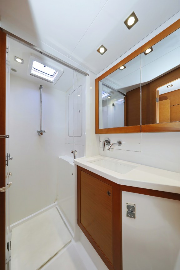 Image of Dorka V yacht #36