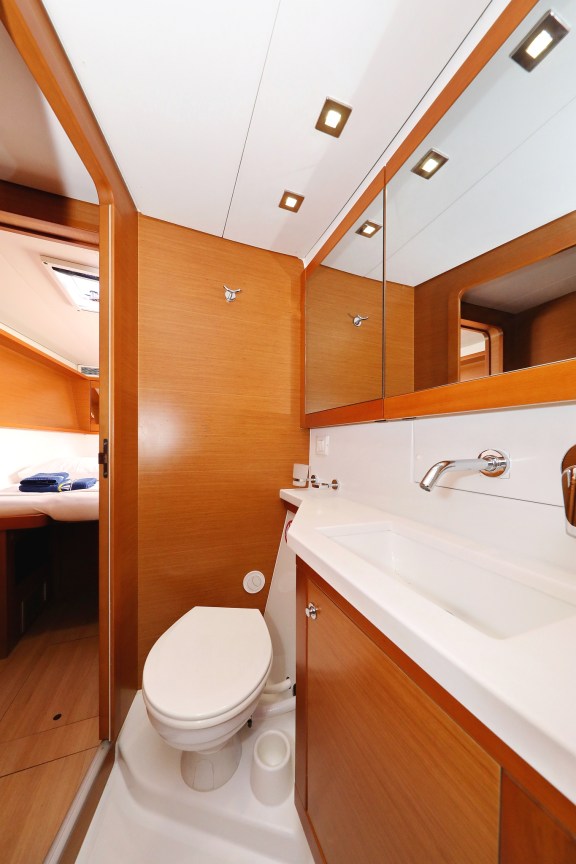 Image of Dorka V yacht #31