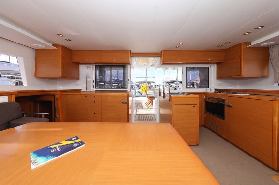 Image of Simply The Best yacht #16