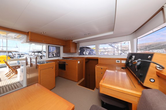 Image of Simply The Best yacht #17