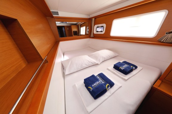 Image of Simply The Best yacht #22