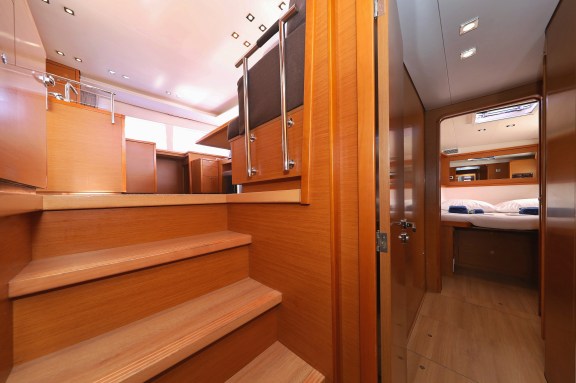 Image of Simply The Best yacht #21