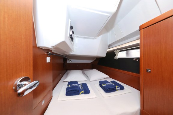 Image of Zyntha yacht #28