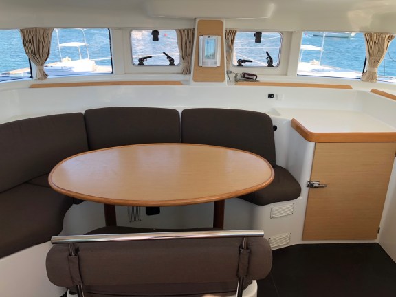 Image of blue elli yacht #4