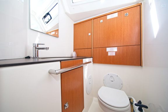 Image of MH 47 yacht #16