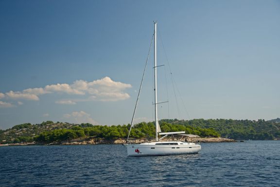 Image of MH 49 yacht #7