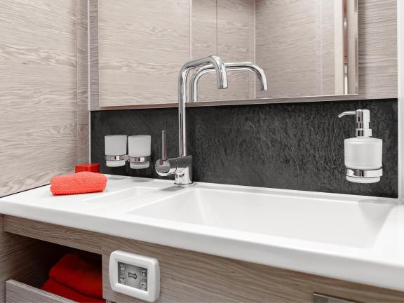 Image of Uptown Girl yacht #13