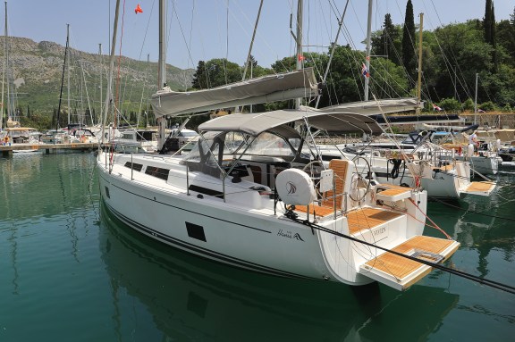 Image of Vivien yacht #3