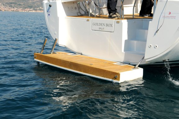 Image of Golden Box yacht #7