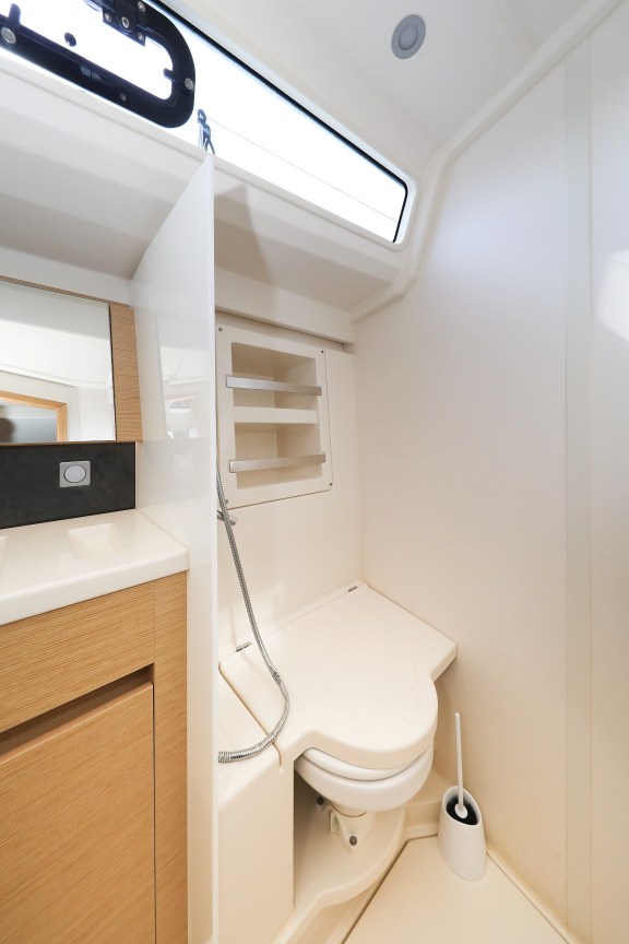 Image of Blue Eagle yacht #18