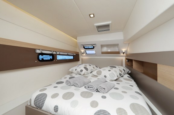 Image of Chimaera yacht #22