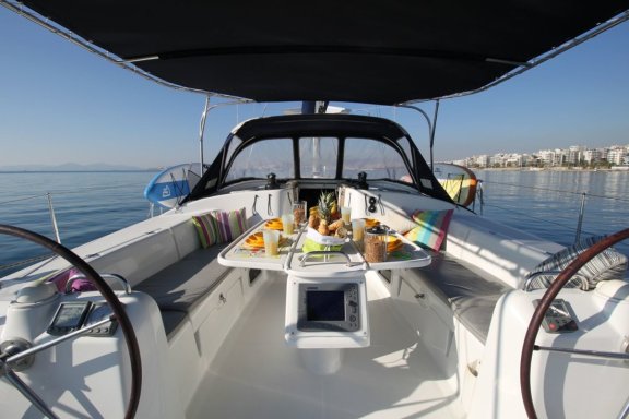 Image of Lucky Dice yacht #5