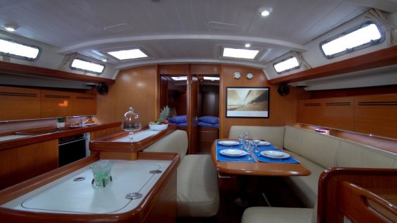 Image of Lucky Dice yacht #7