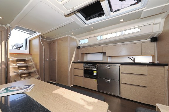 Image of Attraction yacht #14