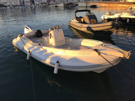 Image of Scanner Envy 710 yacht #7