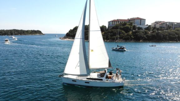 Image of Olli yacht #4