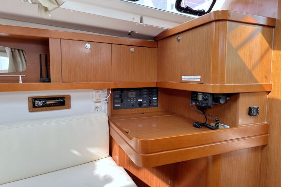 Image of LL Skyhawk yacht #11