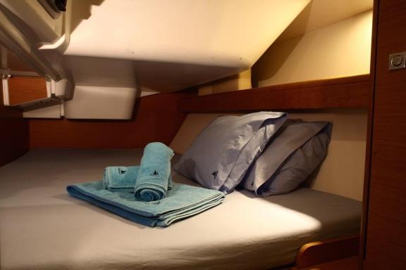 Image of Sail Mira yacht #18