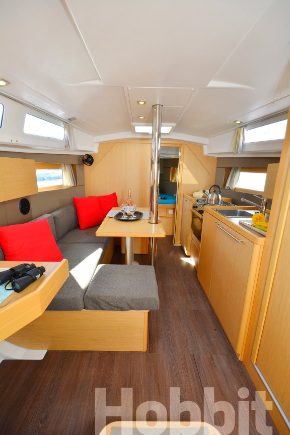 Image of Hobbit yacht #5