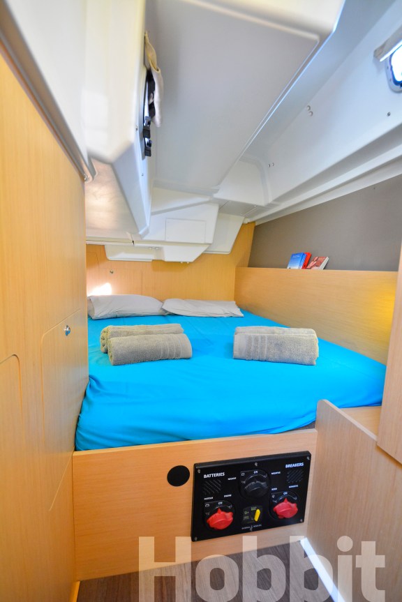 Image of Hobbit yacht #8