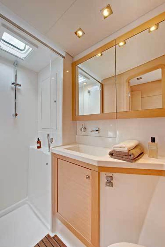 Image of Amelia yacht #19