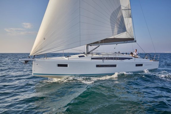 Image of Sea Breeze yacht #14