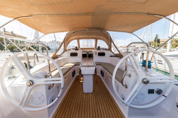 Image of Hotspot yacht #9