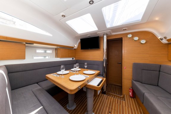 Image of Hotspot yacht #17