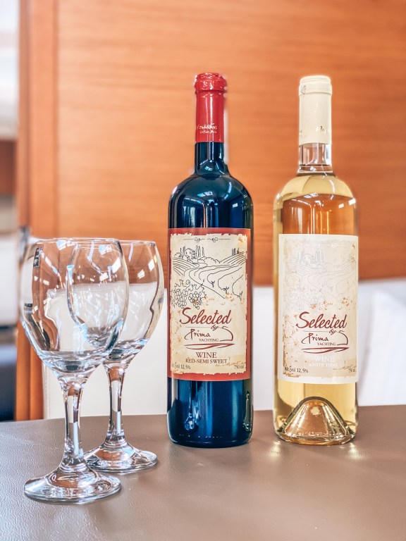 Image of Aquaholic yacht #11