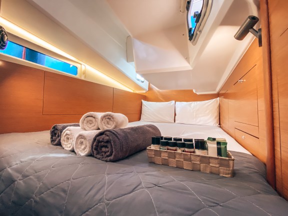 Image of Aquaholic yacht #13