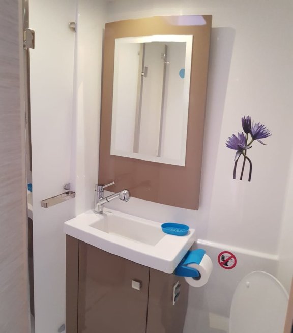 Image of Wild Baleine yacht #9