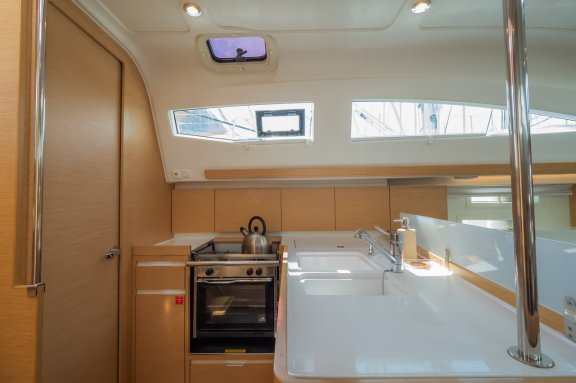 Image of Anadea yacht #8