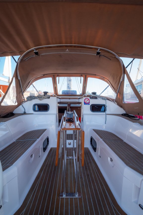 Image of Mona yacht #4