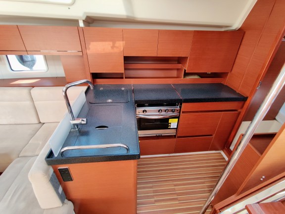 Image of Aura II yacht #9