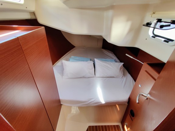 Image of Aura II yacht #11