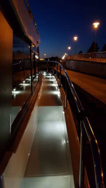 Image of Tofino yacht #5